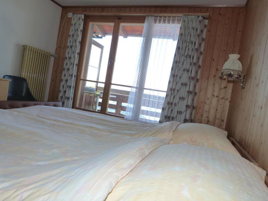 Hotel Bellevue Heiligenschwendi Стая снимка